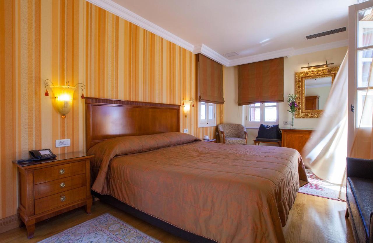 Aetoma Hotel Nafplion Exteriör bild